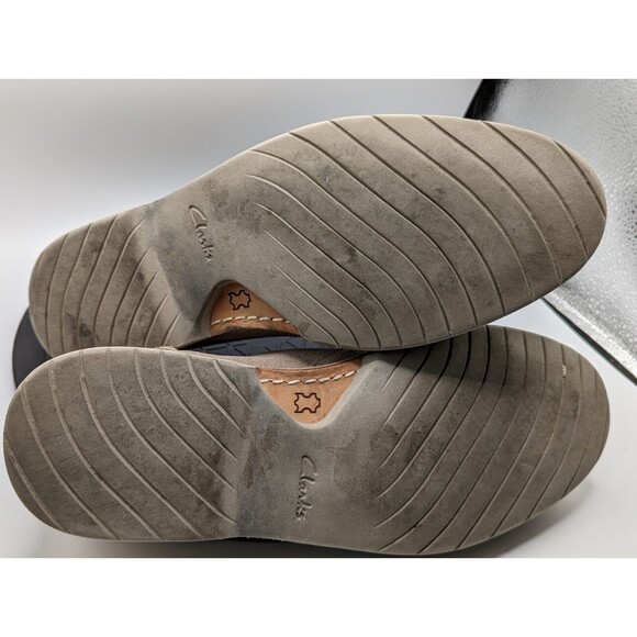 Clarks Slip On Loafers Mens 11.5 Beige Suede Leather Details Comfort Logo main image 4